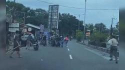 Viral, Aksi Tawuran Antar Pelajar Dibubarkan Warga hingga Berlarian Kocar Kacir