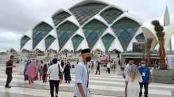 Kecelakaan di Masjid Al Jabbar, Anak 4 Tahun Terjatuh dari Lantai 2