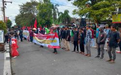 Warga Blitar Raya Pertanyaan Uang Tunai Rp 400 juta di Rumah Dinas Walikota Blitar