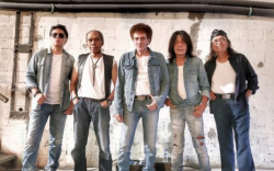 Lirik Lagu dan Chord Gitar Rumah Kita By God Bless: Hanya Bilik Bambu