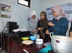 Prihatin Tingginya Angka Stunting, Mahasiswi KKN UNDIP Bikin Menu Dimmis