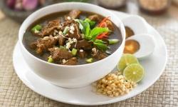 Punya Daging Tapi Bingung Mau Masak Apa di Musim Hujan? Yuk Intip Cara Masak Rawon yang Enak