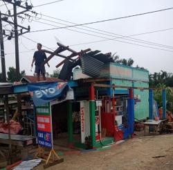 Belasan Rumah di Tungkal Ulu Tanjabbar Hancur Dihantam Puting Beliung