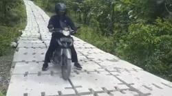 Viral! Jalan Beton Senilai Rp6,7 Miliar Mirip Puzzle di Bojonegoro Ini Penampakannya