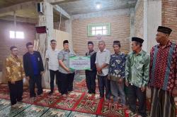 Yayasan Tiga Belas Bersaudara Salurkan Bantuan Pembangunan Masjid Nurul Yakin Mamasa