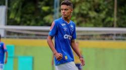 Debut Bersama Skuad Junior Barcelona, Putra Ronaldinho Hadapi Tim Akademi Man United