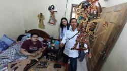 Perindo Angkat Anak Asuh Pemuda Difabel di Banyumas, Miliki Karya Seni Membuat Wayang