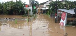 Banjir Luapan Sungai Bengawan Solo Meluas, Ratusan Warga Daleman Jaten Karanganyar Mengungsi