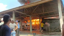 2 Rumah di Kawasan Bukit Lawang Terbakar, Wisatawan Berhamburan