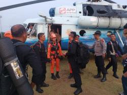 Cuaca memburuk Heli Angkut Tim Evakuasi Mendarat di Merangin