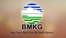 BMKG Ingatkan Waspada Gelombang Tinggi hingga 4 Meter saat Puncak Arus Balik