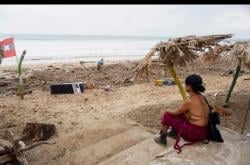 Pantai Kaum Para LGBT di Meksiko Porak Poranda Diterjang Badai