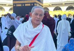 Setengah Abad Mengabdi, Guru Honorer di KBB Injakkan Kaki di Tanah Suci