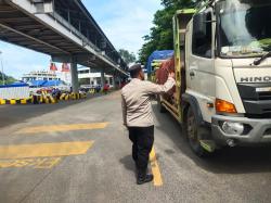 Polsek Kskp Merak Polres Cilegon Polda Banten Melaksanakan Giat Razia Antisipasi Tindak Kriminalitas