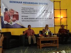 Agun Gunandjar Ajak Pelaku UMKM di Pangandaran Terapkan Sistem Pembayaran Digital