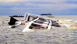 Perahu Motor Pengangkut Garam Tenggelam di Perairan Sangiang