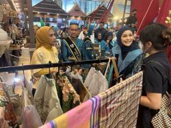 Pameran Terbesar Asia Tenggara, Dekranasda Gowa Hadirkan Beragam Produk Unggulan