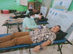 Bertemakan Darahmu Tabungan Akhiratmu, PMI Kecamatan Carenang Rutin Gelar Donor Darah