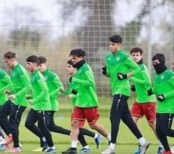 Kesebelasan Pemain Timnas Irak Kocar-kacir saat Lawan Indonesia