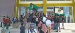 Aliansi Pemerhati Pendidikan Berunjuk Rasa, Desak Kejati Sulbar Usut Kasus di Unsulbar