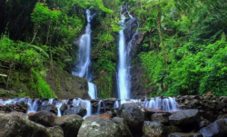 Cerita Mistis Curug Cilember, Ikan Purbanya Pembawa Keberuntungan dan Tempat Mandi Prabu Siliwan