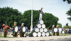 Warga Kagum dan Bangga Penampilan Drumband AAU di Sleman