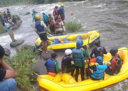 2 Perahu Karet Diterjunkan dalam Pencarian Santri Tenggelam di Probolinggo