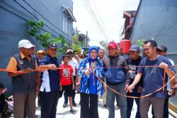 Demi Perubahan dan Perbaikan, DPC Partai Demokrat Gowa Resmikan Jalan Beton