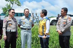 Kapolres Cilegon Dampingi Kakor Lantas Cek Kesiapan Jalur Mudik di Pelabuhan Merak Ujung Aspal Pulau