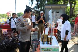 Peringati Hari Kopi Sedunia, Anggota Polda NTT Seruput Kopi Lokal Khas NTT