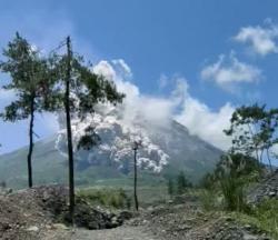 Gunung Merapi Level Siaga, Aktivitas Pendakian Ditutup