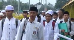 Jelang Ramadhan, Ratusan Santri Mudik Lebih Awal Diangkut Kapal Fery