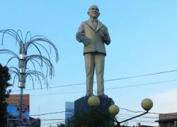 Kisah Patung Sam Ratulangi, Dibangun Gubernur Worang dan Jadi Landmark di Manado