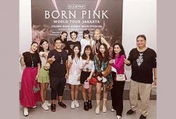 Wow! Keluarga Menteri Airlangga Hartarto Foto Bareng BLACKPINK