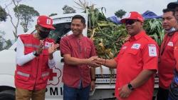 PMI Boyolali Droping Air Bersih dan Hijauan Pakan Ternak ke Wilayah Terdampak Hujan Abu Vulkanik