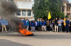 Demo Tak Ditemui, Mahasiswa PMII dan Warga Mrican Ponorogo Ancam Tutup Akses TPA