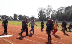 Cek Kebugaran, Calon Jemaah Haji asal Sumedang Dites Lari 1,6 Km