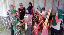 Koramil Cigalontang Kodim 0612 Tasikmalaya Nyukcruk Lembur Bantu Warga dan Turunkan Angka Stunting