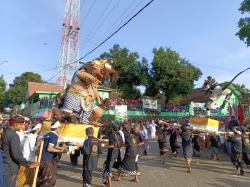 Meriahnya Upacara Tawur Kesanga dan Pawai Ogoh-ogoh Umat Hindu di Nganjuk