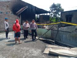 Hari Pertama Puasa, Dua Rumah di Hamparan Perak Hangus Terbakar