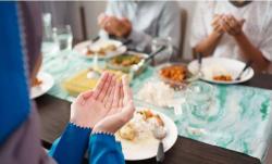 Makan Sahur Jadi Pembeda Puasa Kaum Muslim dengan Ahlul Kitab