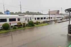 Hujan Deras Mengguyur Kota Malang, Satu Kota Terkepung Banjir