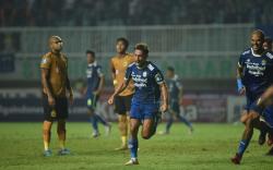 Hasil Liga 1: Persib Gilas Bhayangkara FC, PSM Cemas