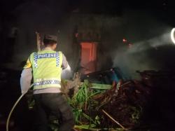 Warga Kaget Televisi Meledak Mendadak, Ternyata Sebagian Rumah Terbakar