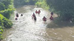 Dua Anak Terseret Arus Banjir, 1 Korban Ditemukan Dalam Kondisi Tewas