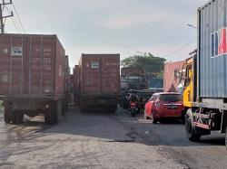 Warga Belawan Minta Kontainer Parkir Menyebabkan Macet, di Tindak