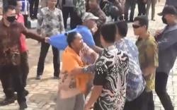 Heboh Video Gigit Tangan Paspampres, Ibu-Ibu Ini Akhirnya Bisa Salaman dan Ngobrol dengan Jokowi