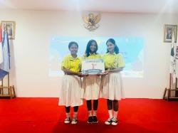 SMAK Loyola Juara I Lomba FLEDC Tingkat SMA/SMK Se-Kabupaten Mabar