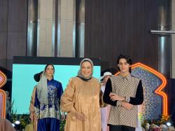 Event Karawang Fashion Week Pamerkan Desain dari Desainer Karawang yang Mendunia