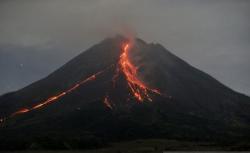 Alami 90 Kali Gempa Guguran, Merapi Masih Berstatus Waspada